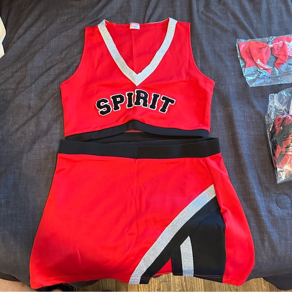 Cheerleader Costume - Picture 2 of 7